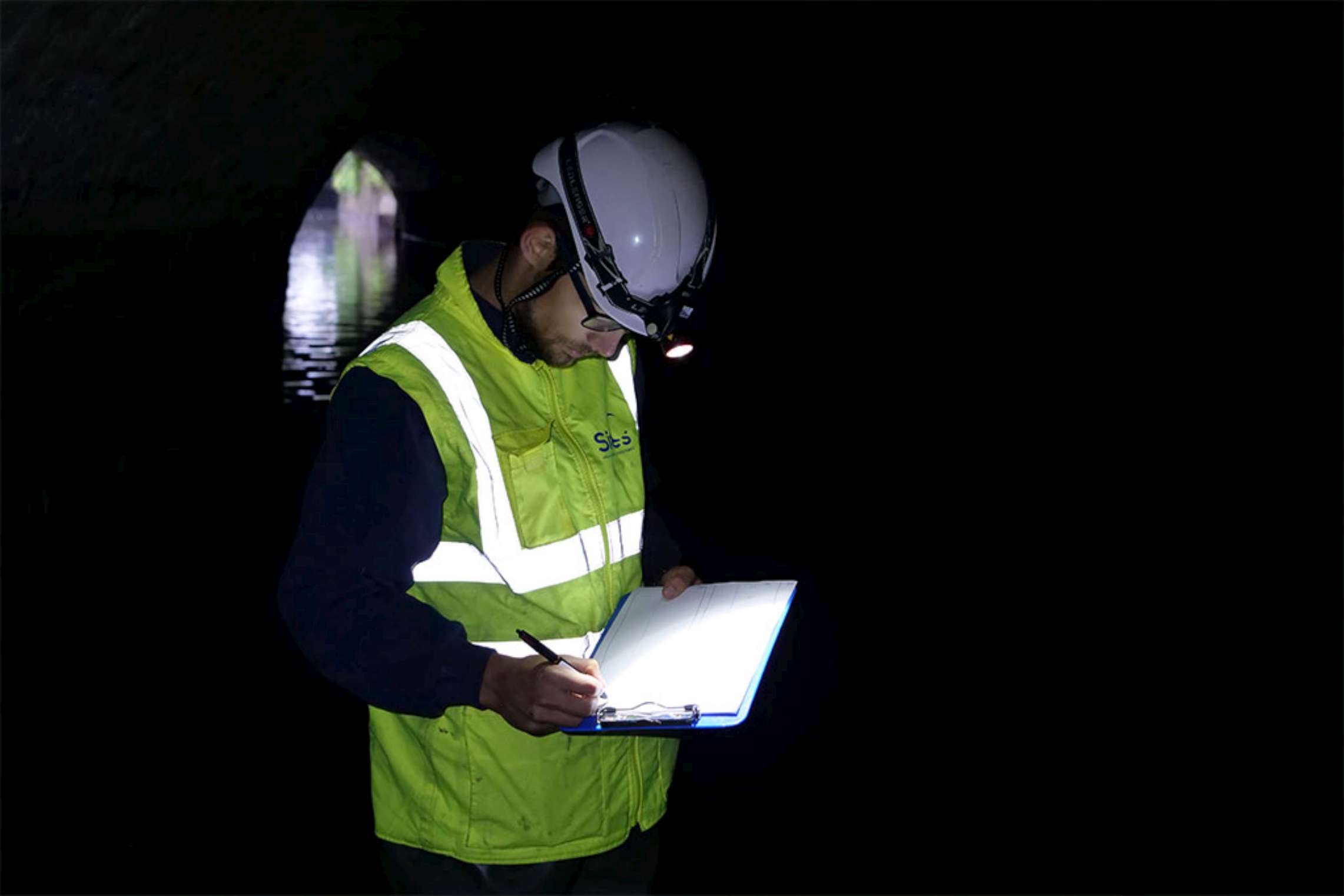 Inspection d'un tunnel canal